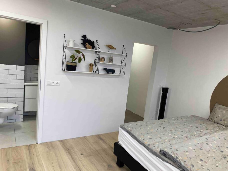 Modern Garage Suite - Free Parking & Self Check In Hveragerdi Bagian luar foto